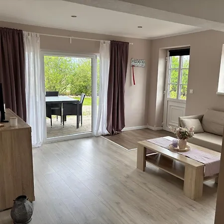 Augustenhof Ferien Apartment *